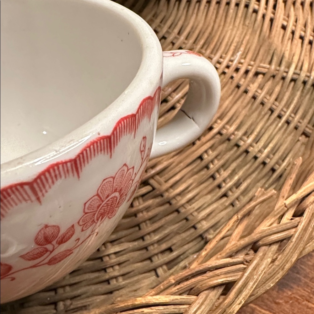 4 Shenango China Restaurant Ware Red Floral, Chardon Rose, Diner Coffee Mugs - Picture 7 of 8
